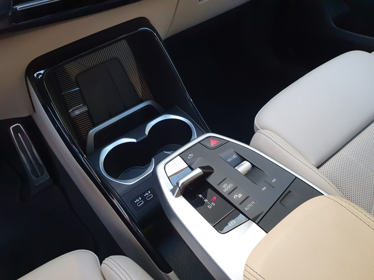 BMW X1 25 E XDRIVE AUTO M SPORT PACK