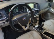 VOLVO V40 D2 OCEAN RACE CROSS COUNTRY
