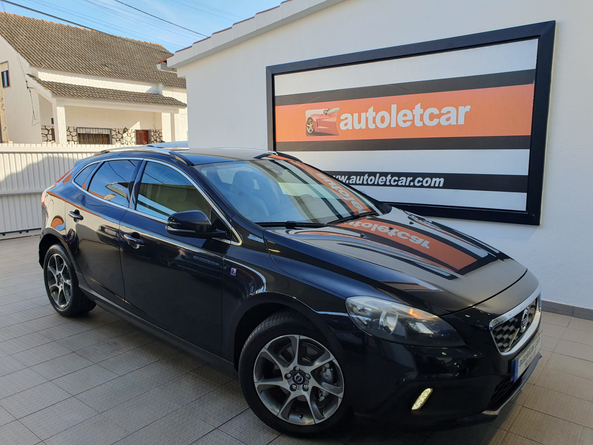 VOLVO V40 D2 OCEAN RACE CROSS COUNTRY