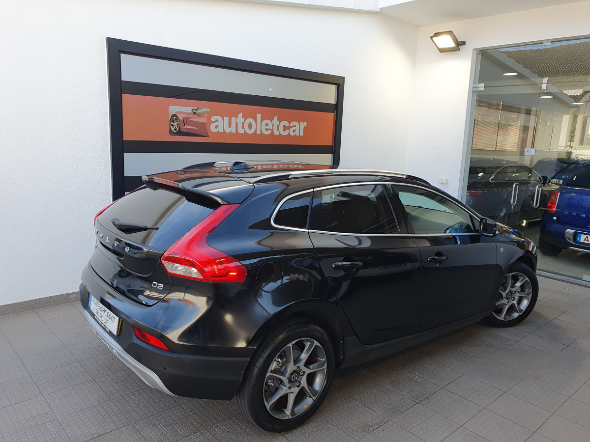 VOLVO V40 D2 OCEAN RACE CROSS COUNTRY