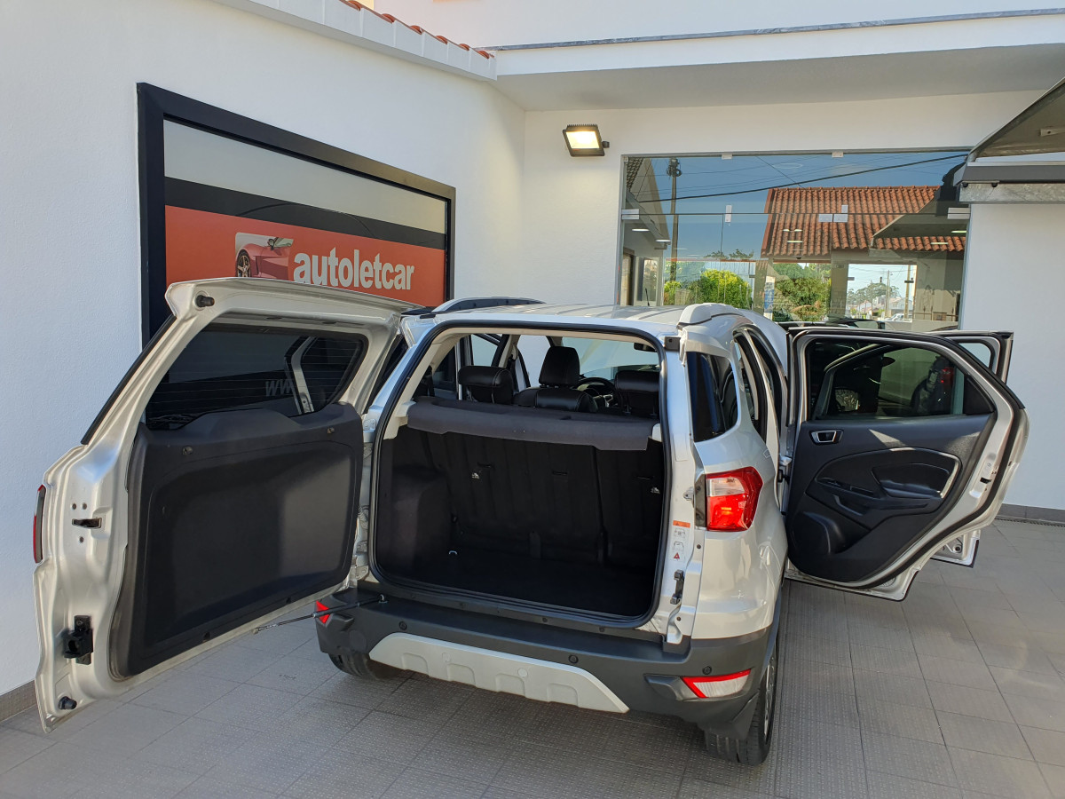 FORD ECOSPORT 1.0 ECOBOOST TITANIUM