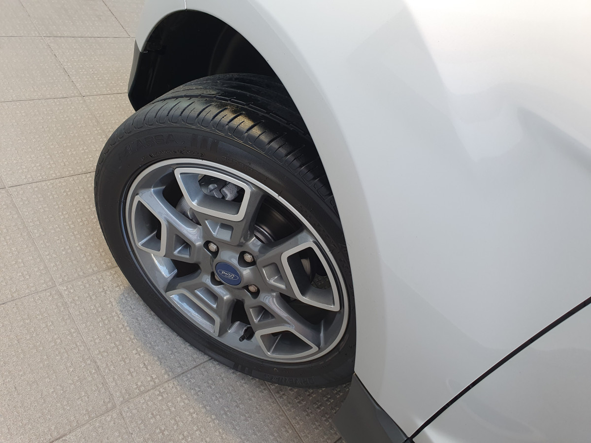 FORD ECOSPORT 1.0 ECOBOOST TITANIUM