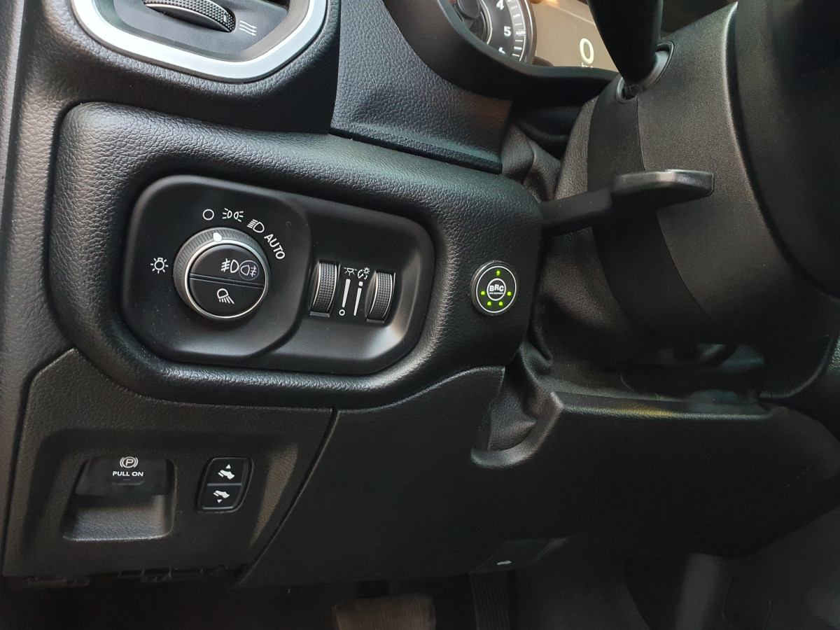DODGE RAM 1500 3.6 V6 BIGHORN 4X4 AUTO