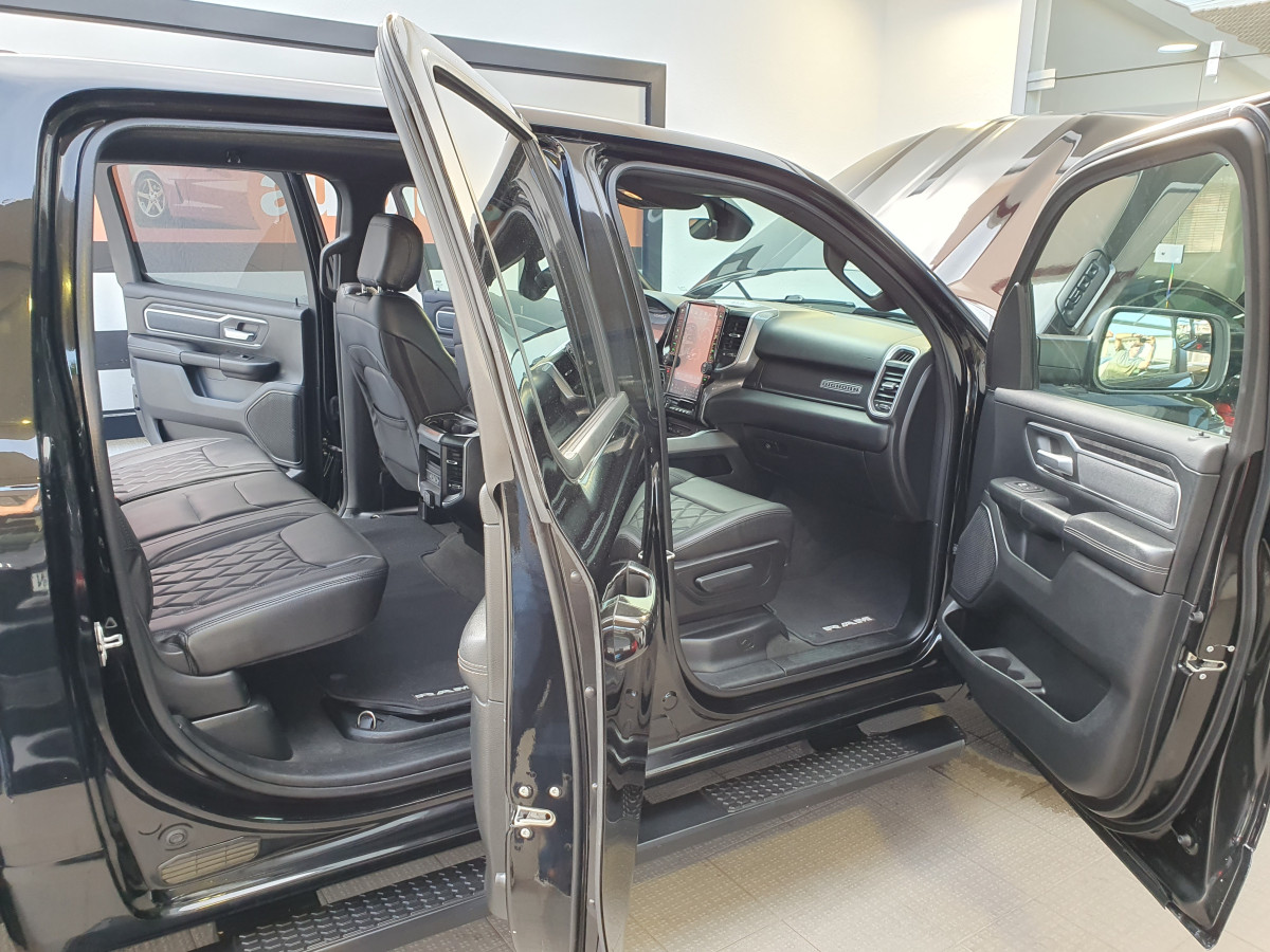 DODGE RAM 1500 3.6 V6 BIGHORN 4X4 AUTO