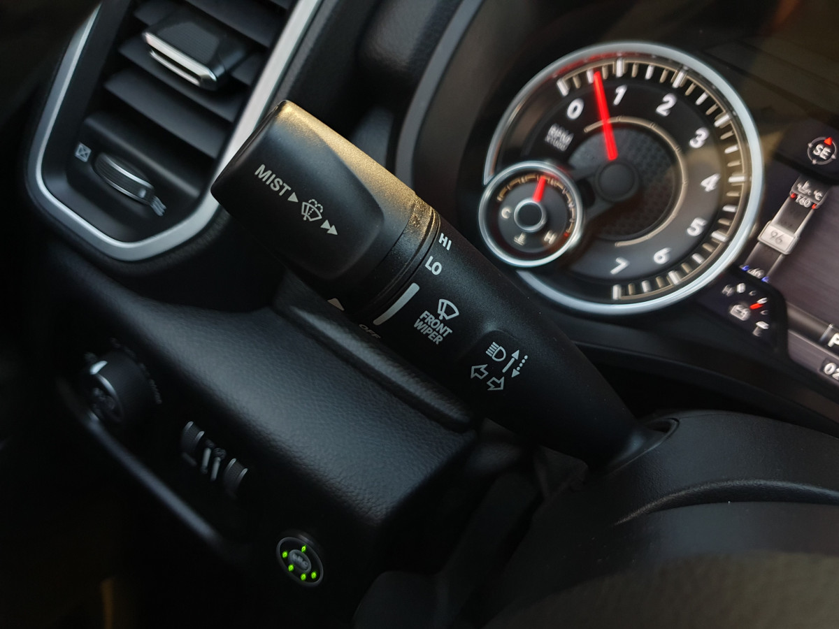 DODGE RAM 1500 3.6 V6 BIGHORN 4X4 AUTO