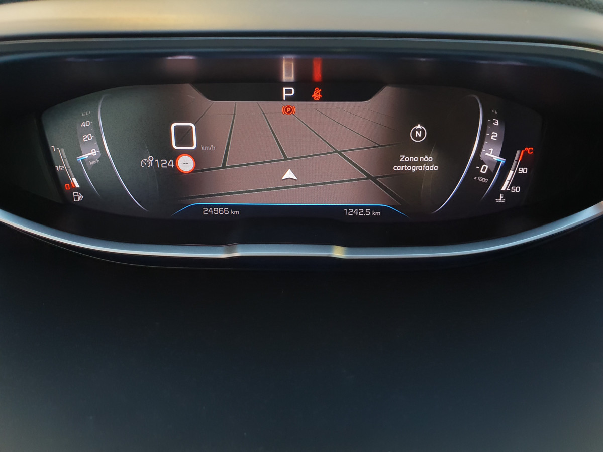 PEUGEOT 3008 1.2 PURETECH