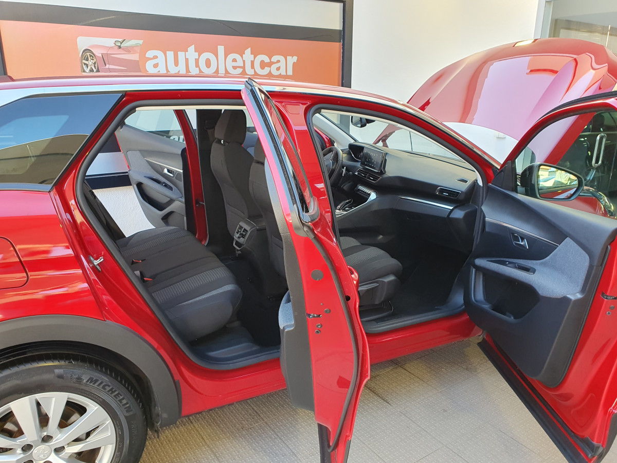 PEUGEOT 3008 1.2 PURETECH