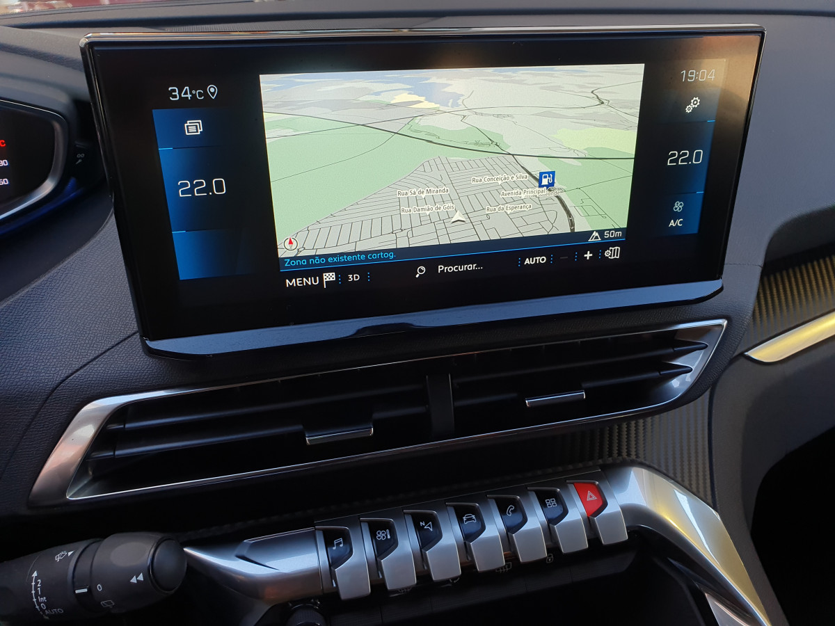 PEUGEOT 3008 1.2 PURETECH