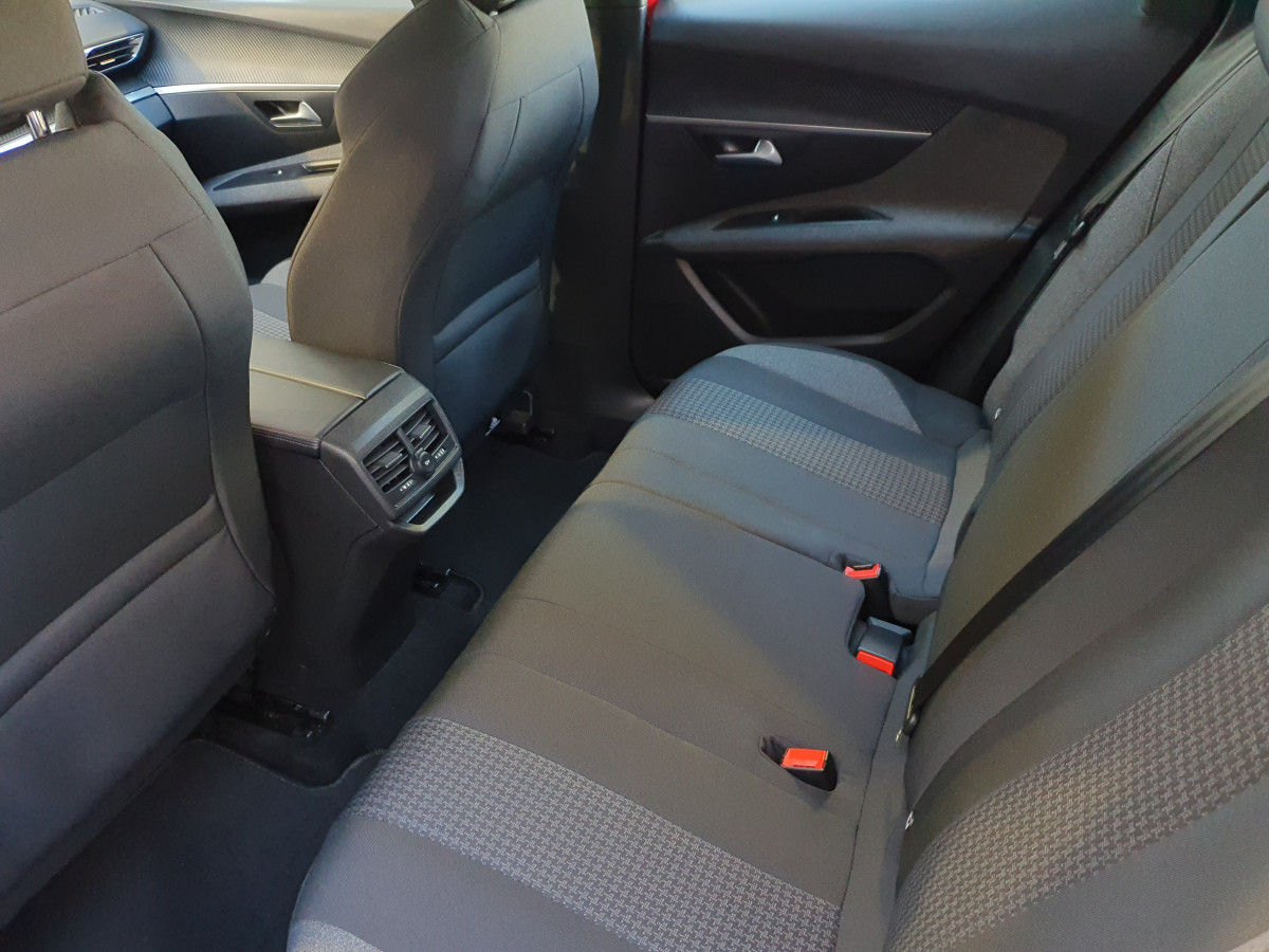 PEUGEOT 3008 1.2 PURETECH