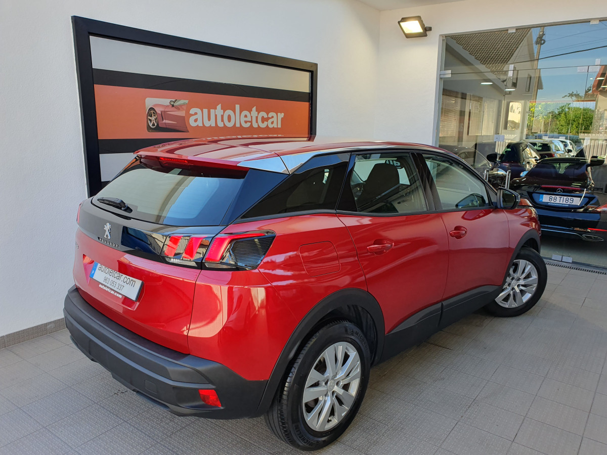 PEUGEOT 3008 1.2 PURETECH