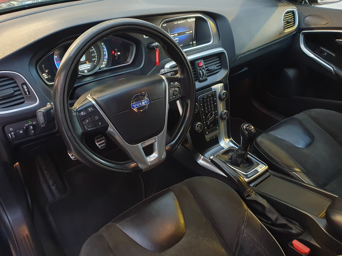 VOLVO V40 D2 RDESIGN