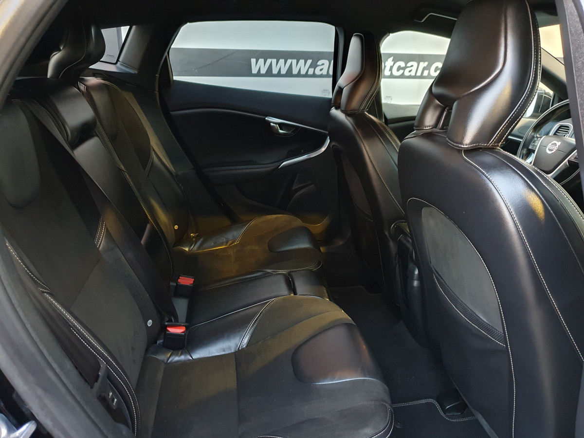 VOLVO V40 D2 RDESIGN