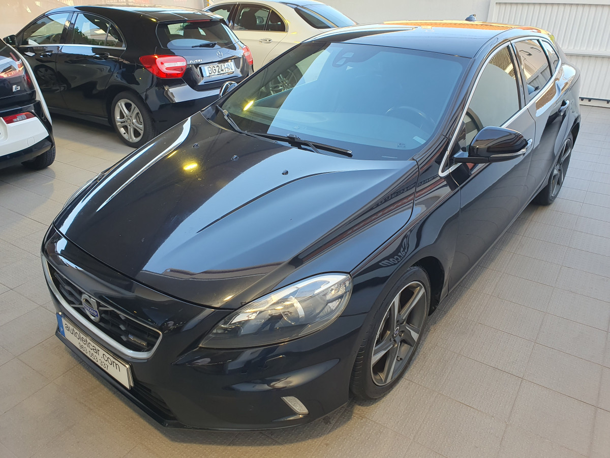 VOLVO V40 D2 RDESIGN