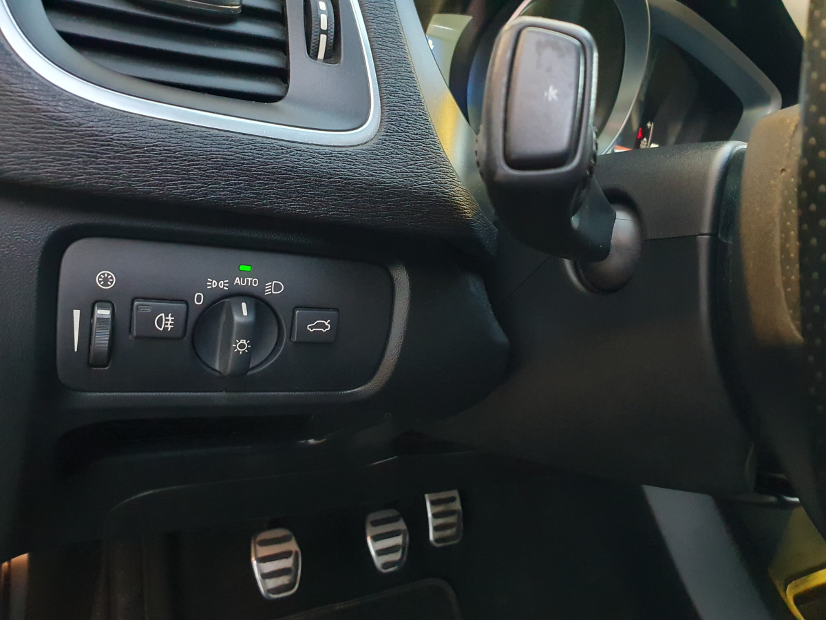 VOLVO V40 D2 RDESIGN