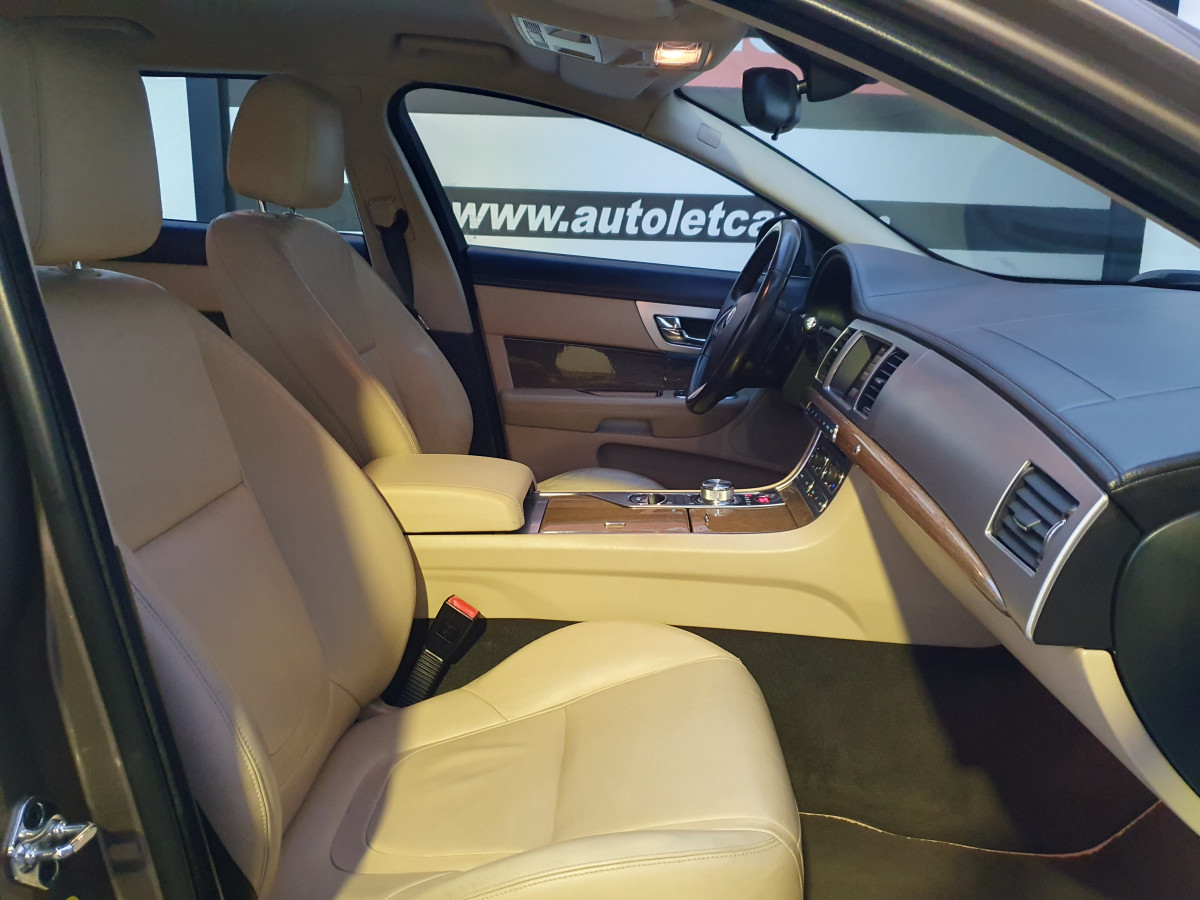 JAGUAR XF SPORTBRAKE 2.2 D PREMIUM LUXURY AUTO