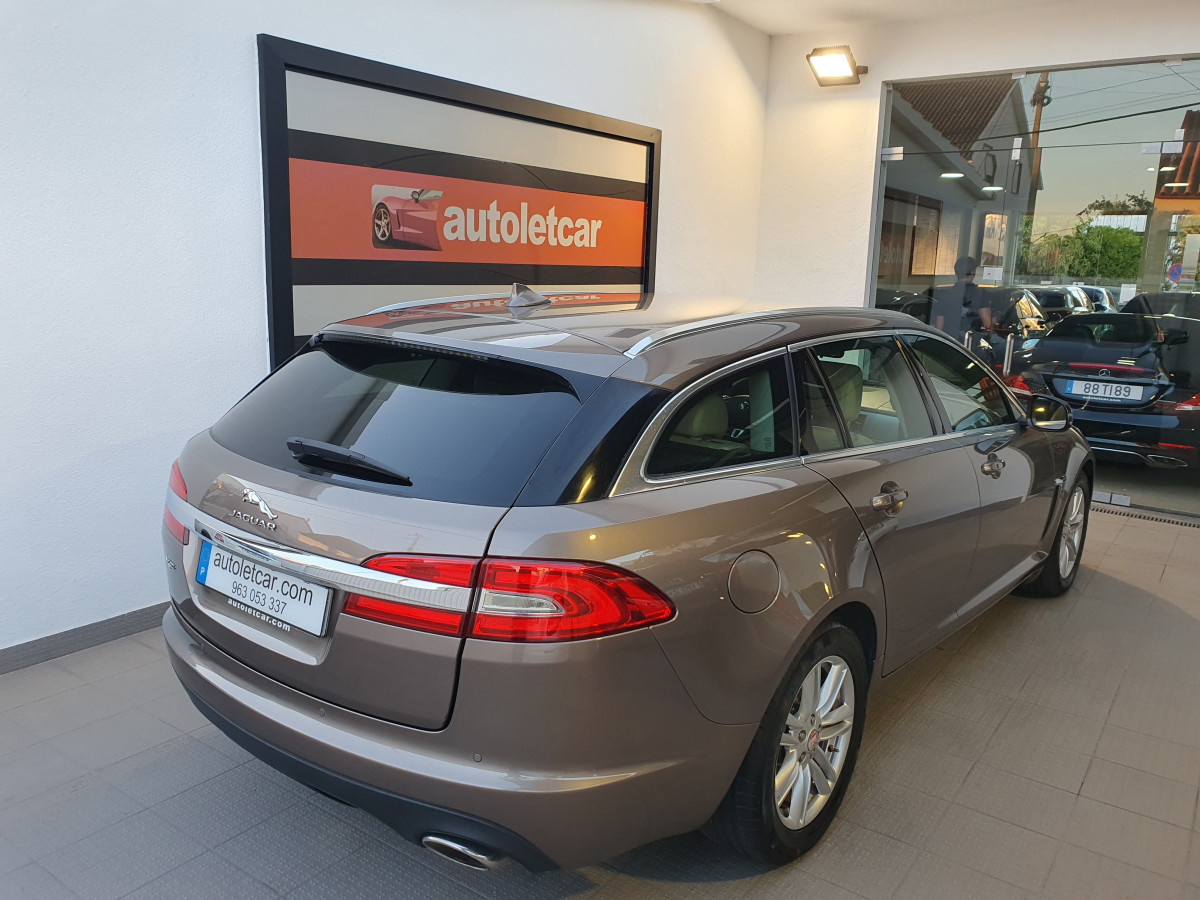 JAGUAR XF SPORTBRAKE 2.2 D PREMIUM LUXURY AUTO