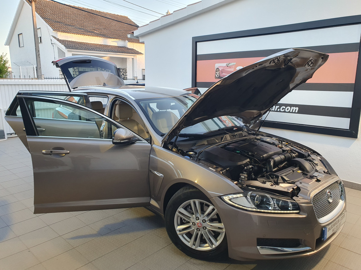JAGUAR XF SPORTBRAKE 2.2 D PREMIUM LUXURY AUTO