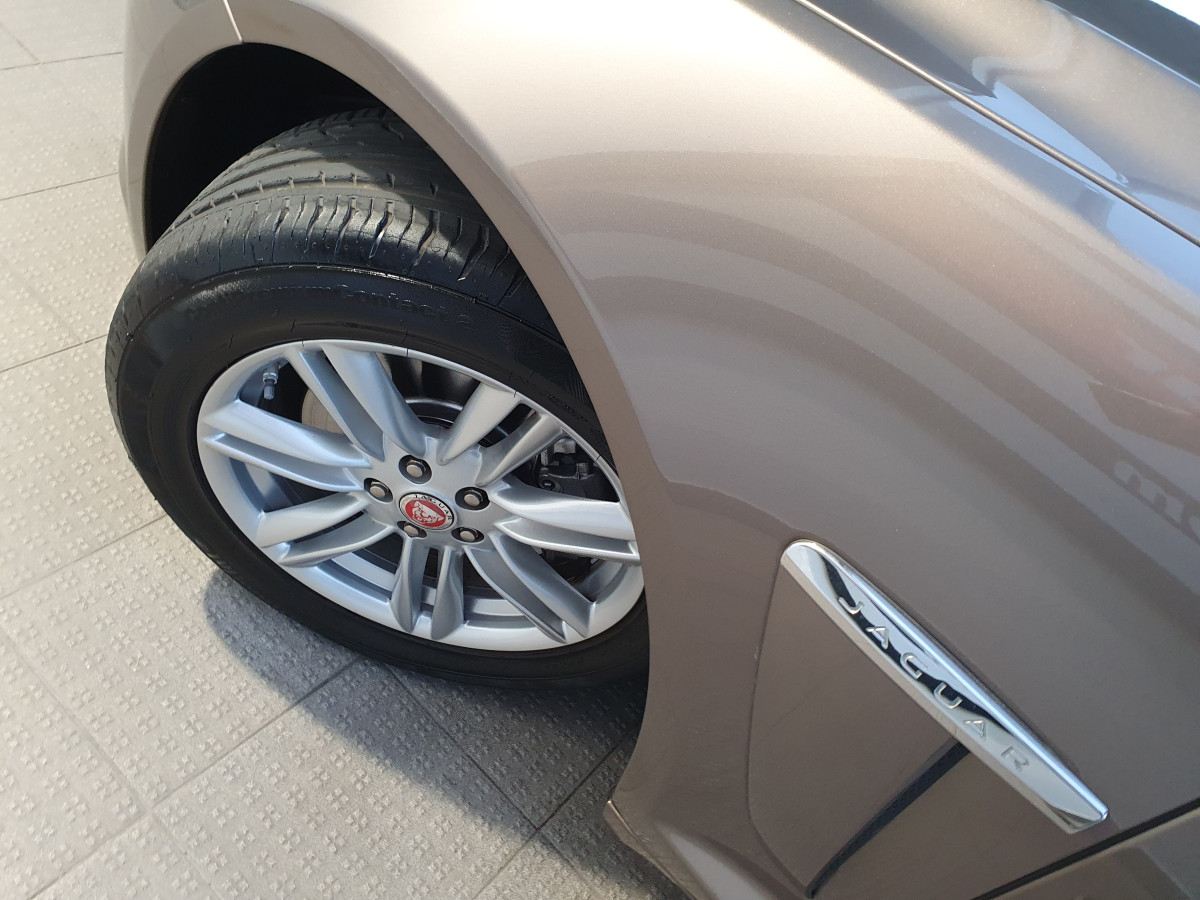 JAGUAR XF SPORTBRAKE 2.2 D PREMIUM LUXURY AUTO