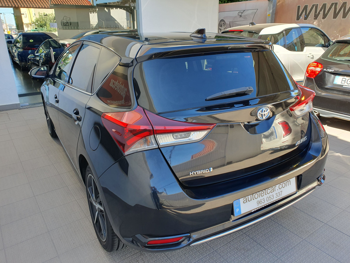 TOYOTA AURIS 1.8 HSD COMFORT HYBRID