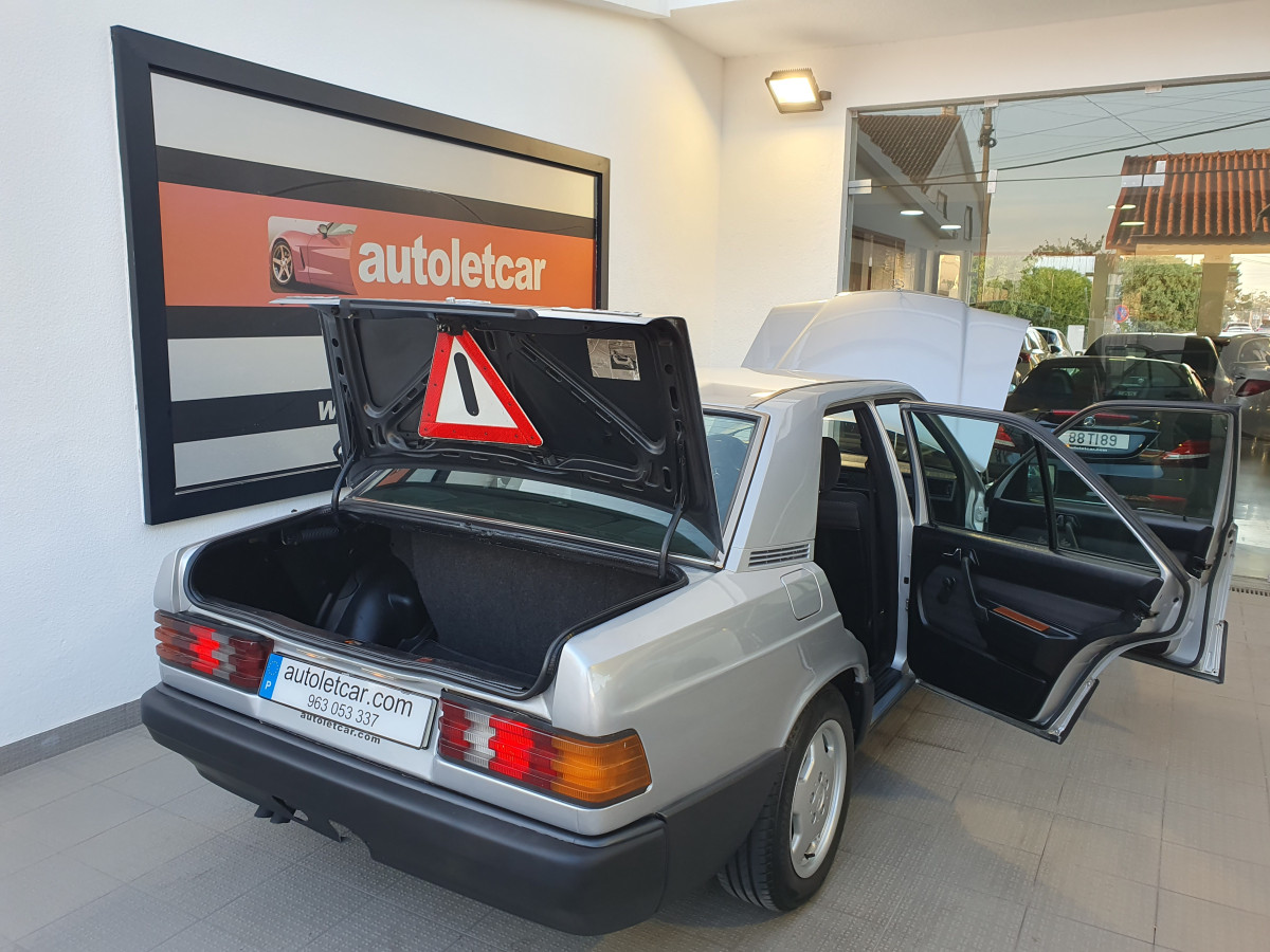 MERCEDES 190 D 2.5 TURBO