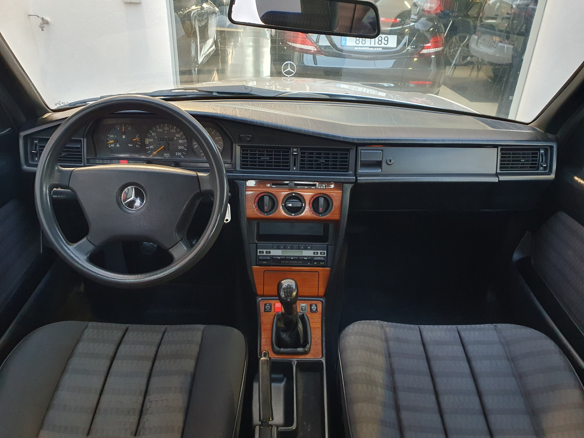 MERCEDES 190 D 2.5 TURBO